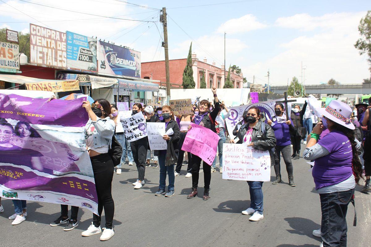 March in Ecatepec. Photo: Elsa Arroyo.