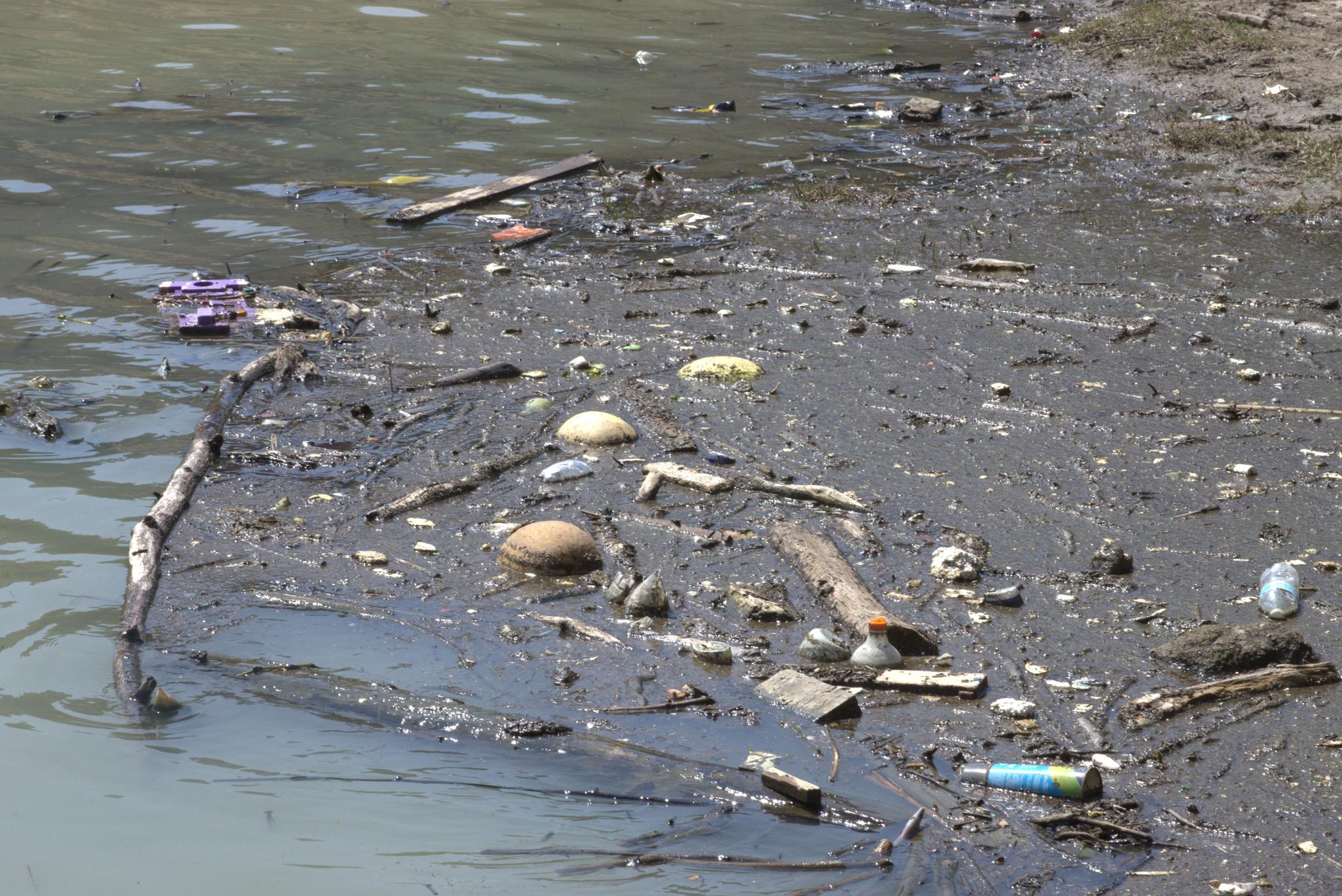 4 Madín Dam contaminación.jpeg