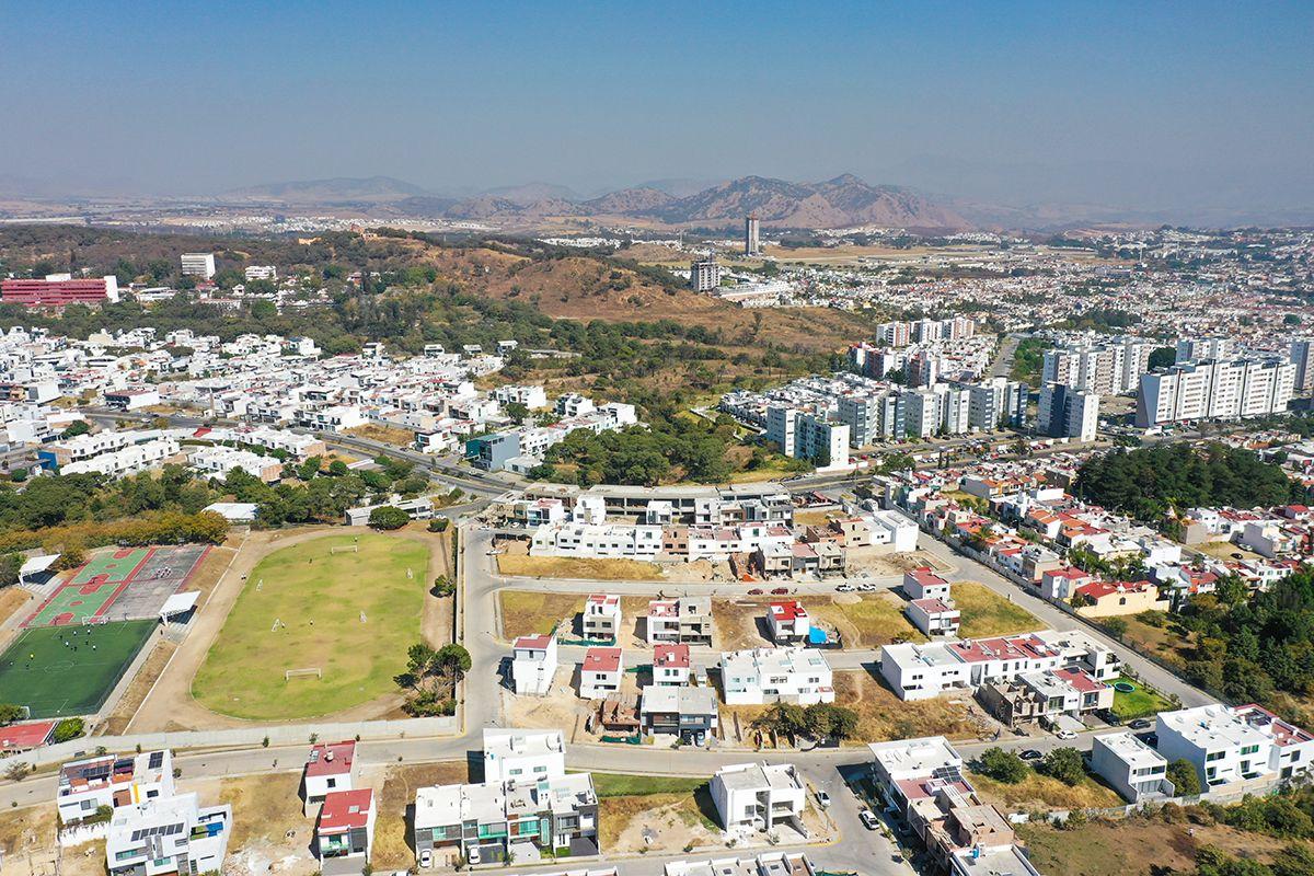 Aerial view of La Cima and the conservation ravine. Photo: Patricia Ramírez.