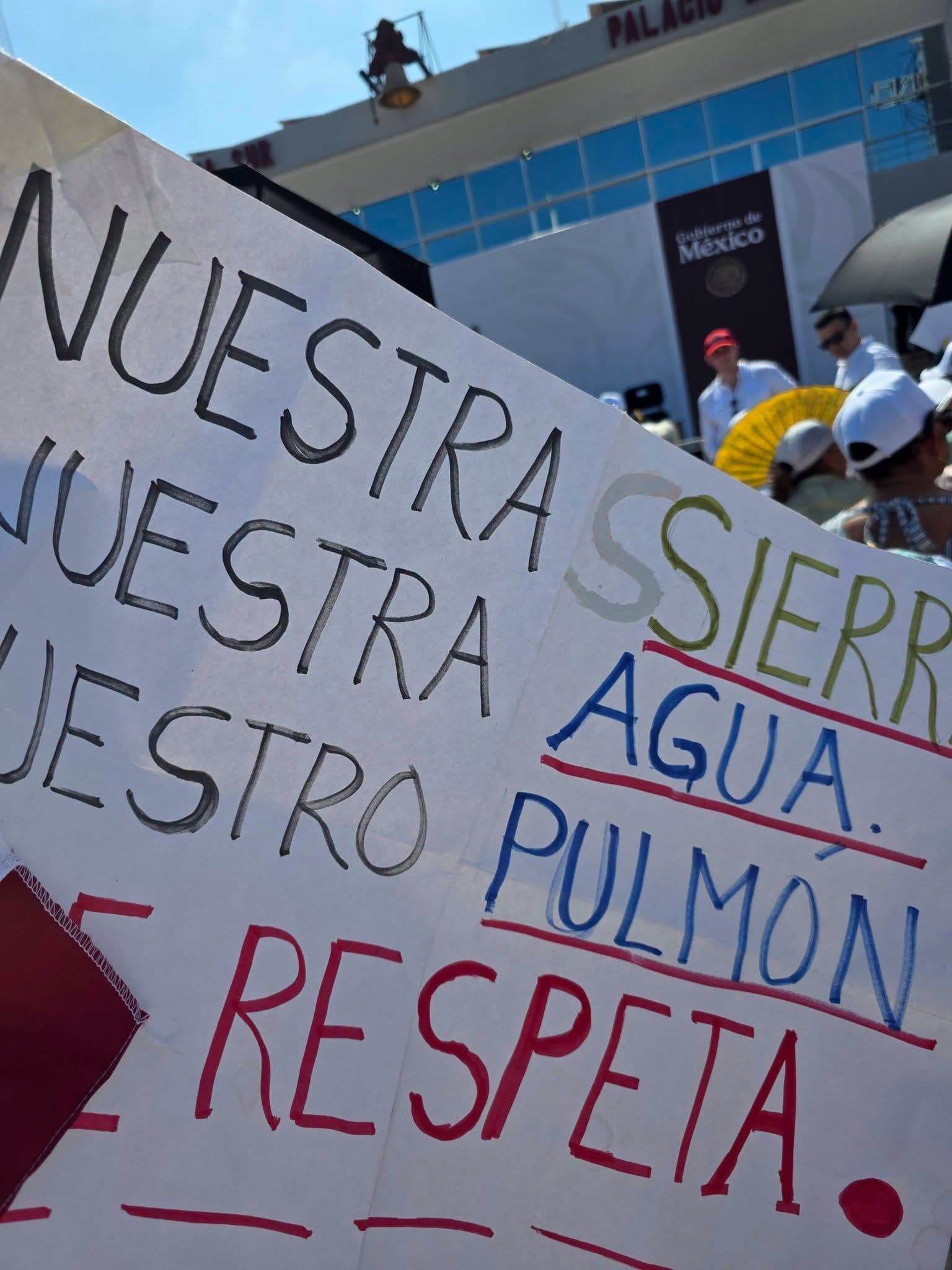 protesta-sheinbaum-la-paz-sierra-laguna.jpg