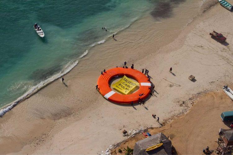 Manifestación para solicitar que no se destruya el Parque Nacional Cabo Pulmo con la construcción del proyecto turístico Cabo Cortés (2011)